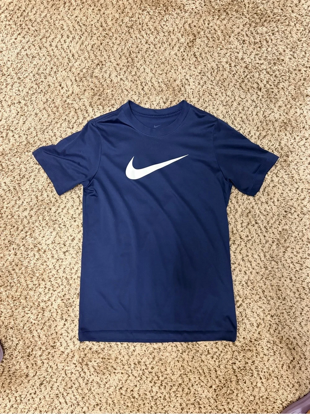 Nike Navy Short Sleeve Tee with White Swoosh Size Boys Large